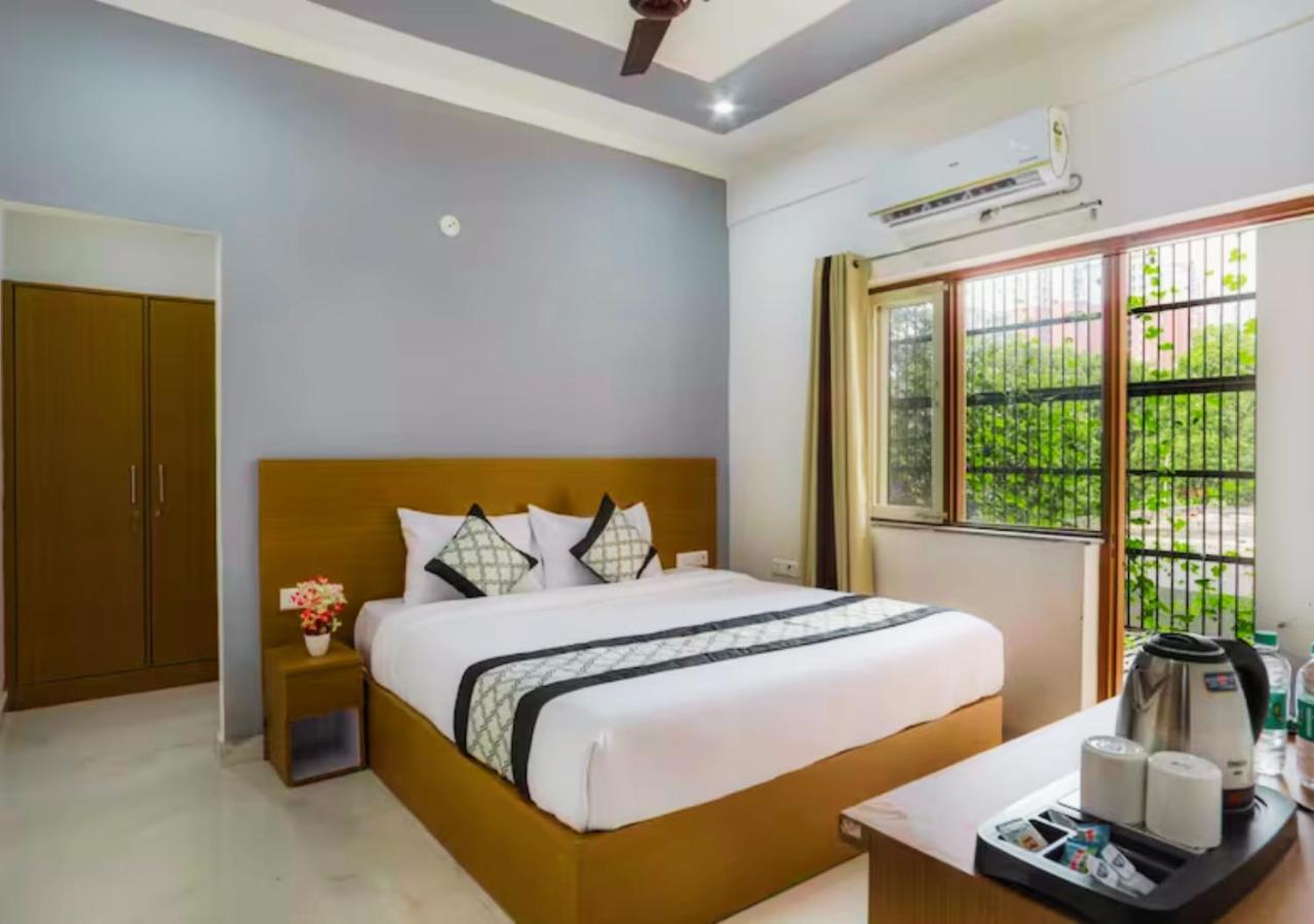 The Castle Blue Hotel Greater Noida Eksteriør billede